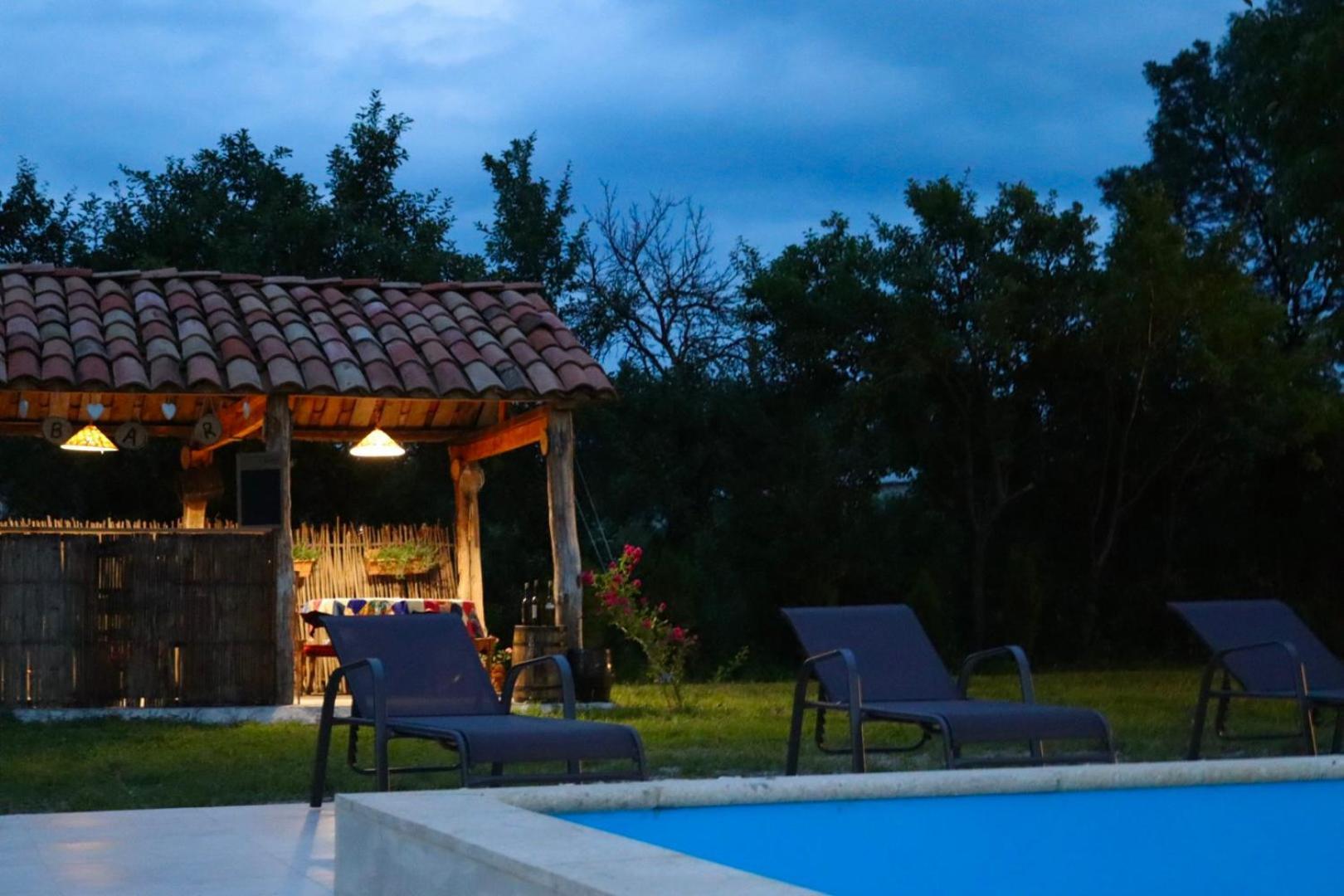 Hotel Zhebota Garden Tianeti Extérieur photo